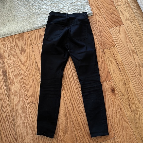 Frame Ali High Rise - Picture 3 of 3